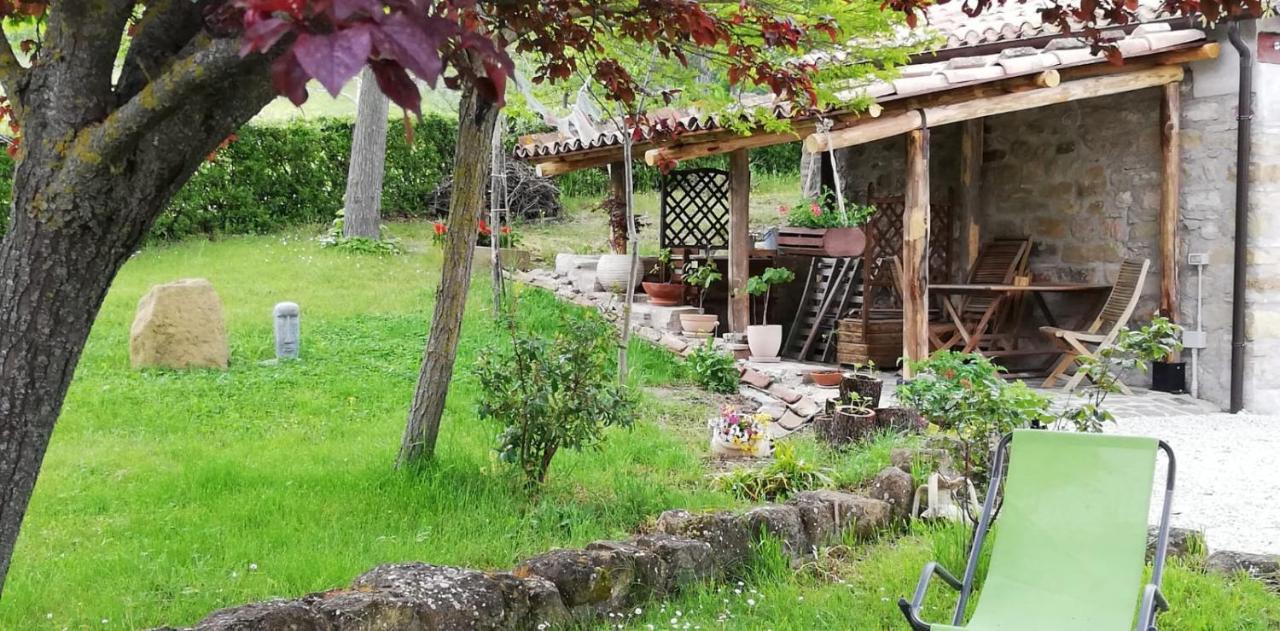 B&B Caselunghe Camerino Bagian luar foto