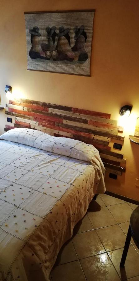 B&B Caselunghe Camerino Bagian luar foto